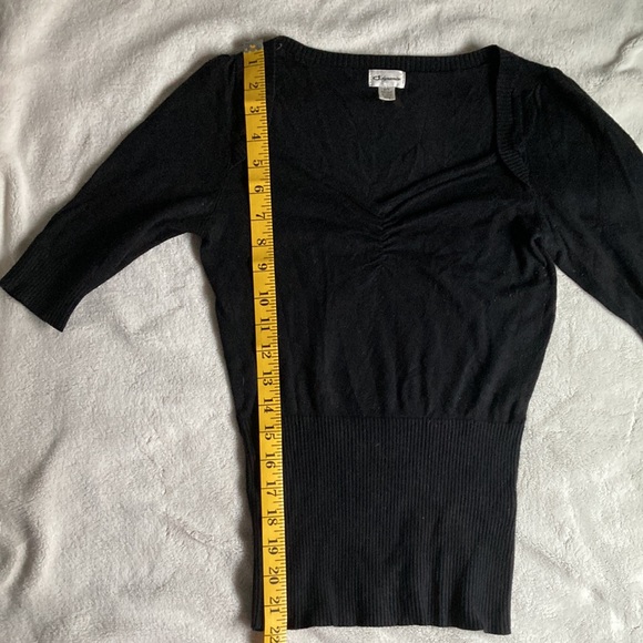 Dynamite Sweater - Picture 6 of 9